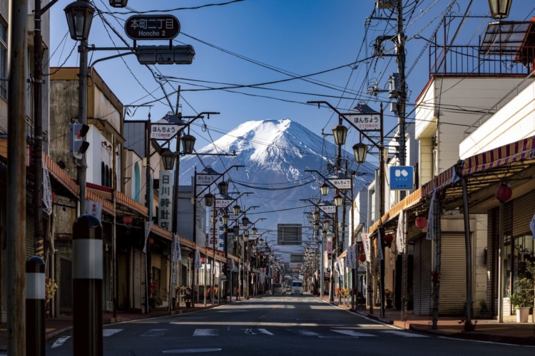 本町通りから富士山