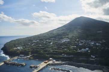 写真:知名度は最低なのに住人の8割が移住者。東京の不思議な島、利島