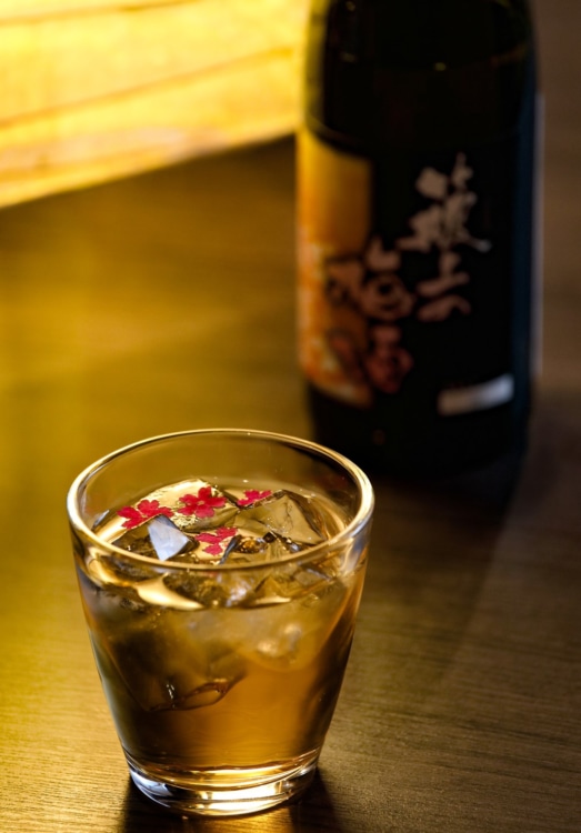 エディブルフラワーと日本酒
