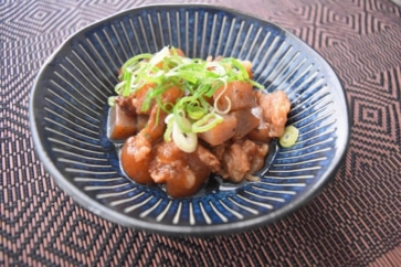 写真:とろとろの牛すじ肉の「ぼっかけ」。母の思いがご当地グルメに