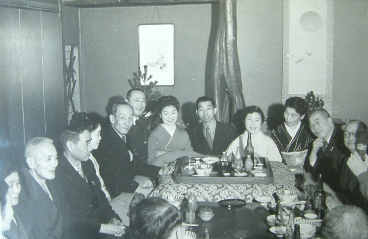 昭和8年当時の小座敷での宴会の様子