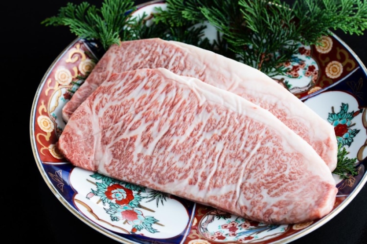 宮崎牛のサーロインステーキ肉