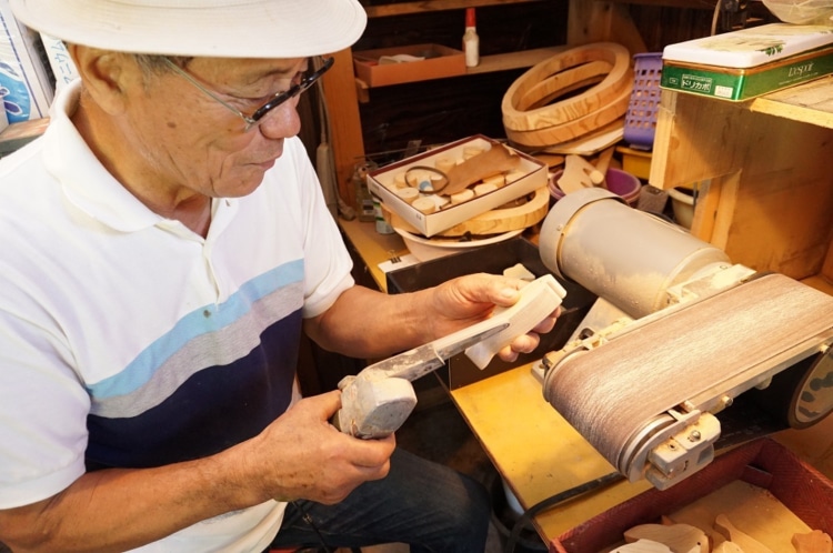 製作者の眞志喜さん