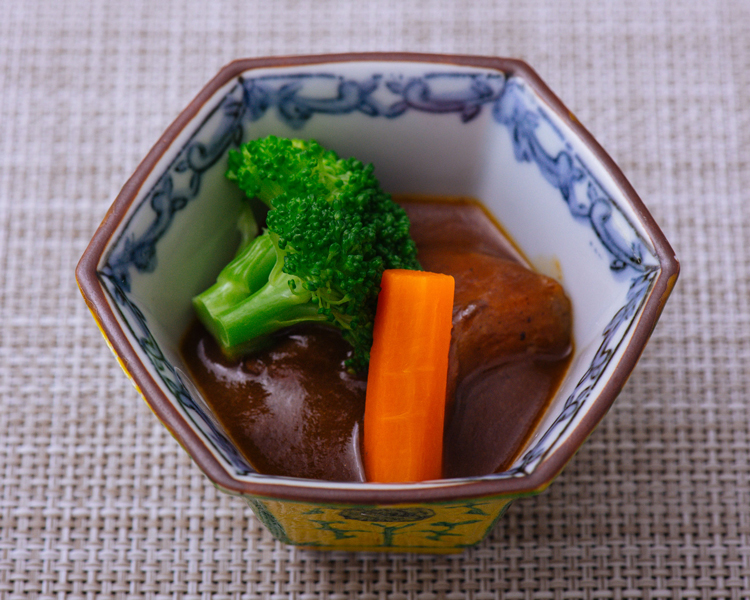 花巻温泉洋食料理長手作りの『牛タンシチュー』2食入り