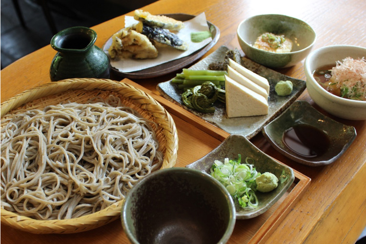 「五箇山豆腐・手打ちそば 拾遍舎」