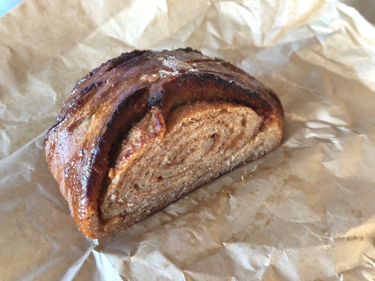 シナモンロール