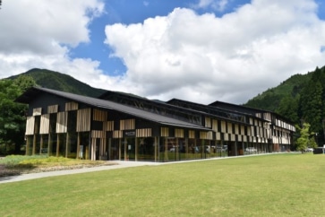 写真:隈研吾建築を巡る旅へ。高知県梼原町は町全体がミュージアム