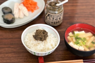 写真:農家の味をそのままビン詰め。山梨県アンテナショップの絶品「ふき味噌」