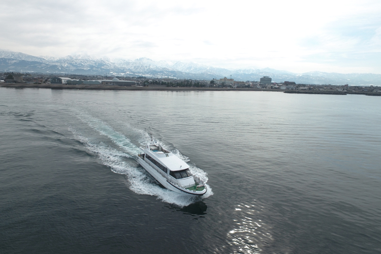 富山湾岸クルージング