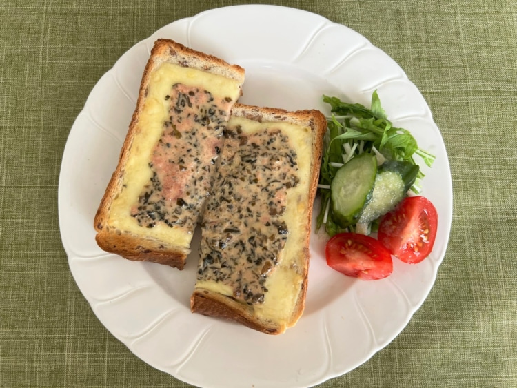 まぜちゃい菜と明太子のチーズトースト