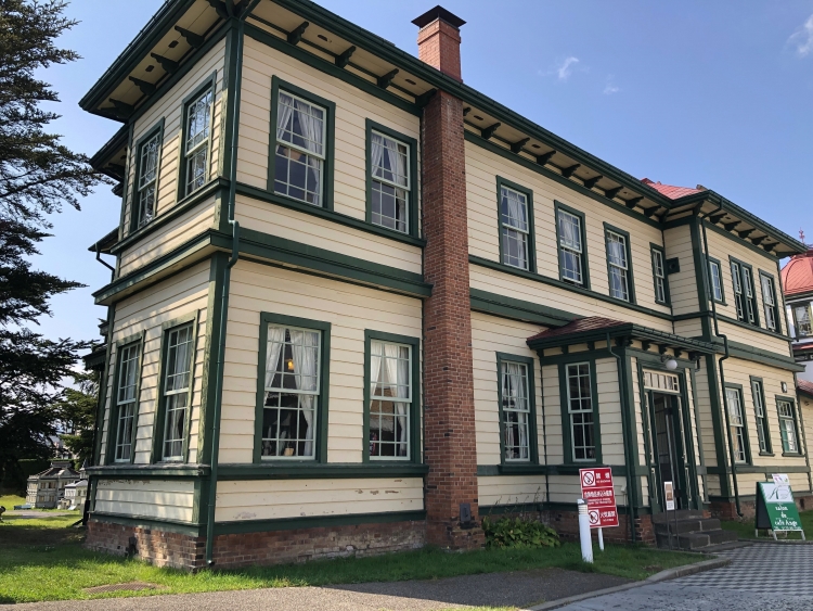 旧東奥義塾外人教師館