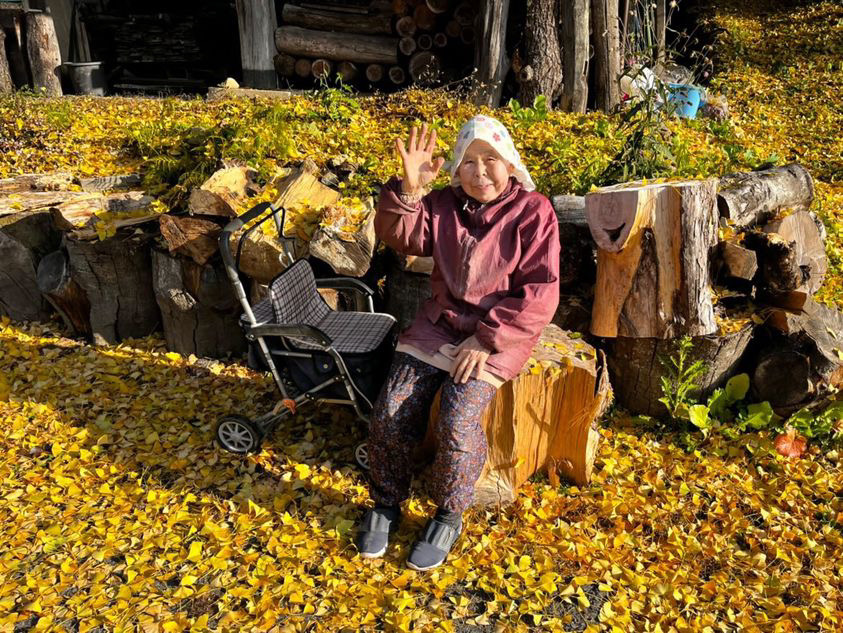 毎朝ここで手を振って見送りをしてくれます