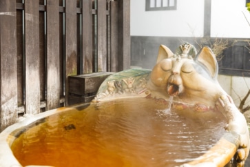 写真:桜を望む温泉でまったり。山形の温泉施設「あったまりランド深堀」が人気