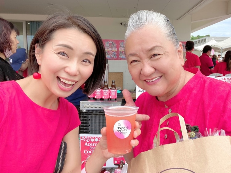 アセローラフレッシュ会長と池田アナ