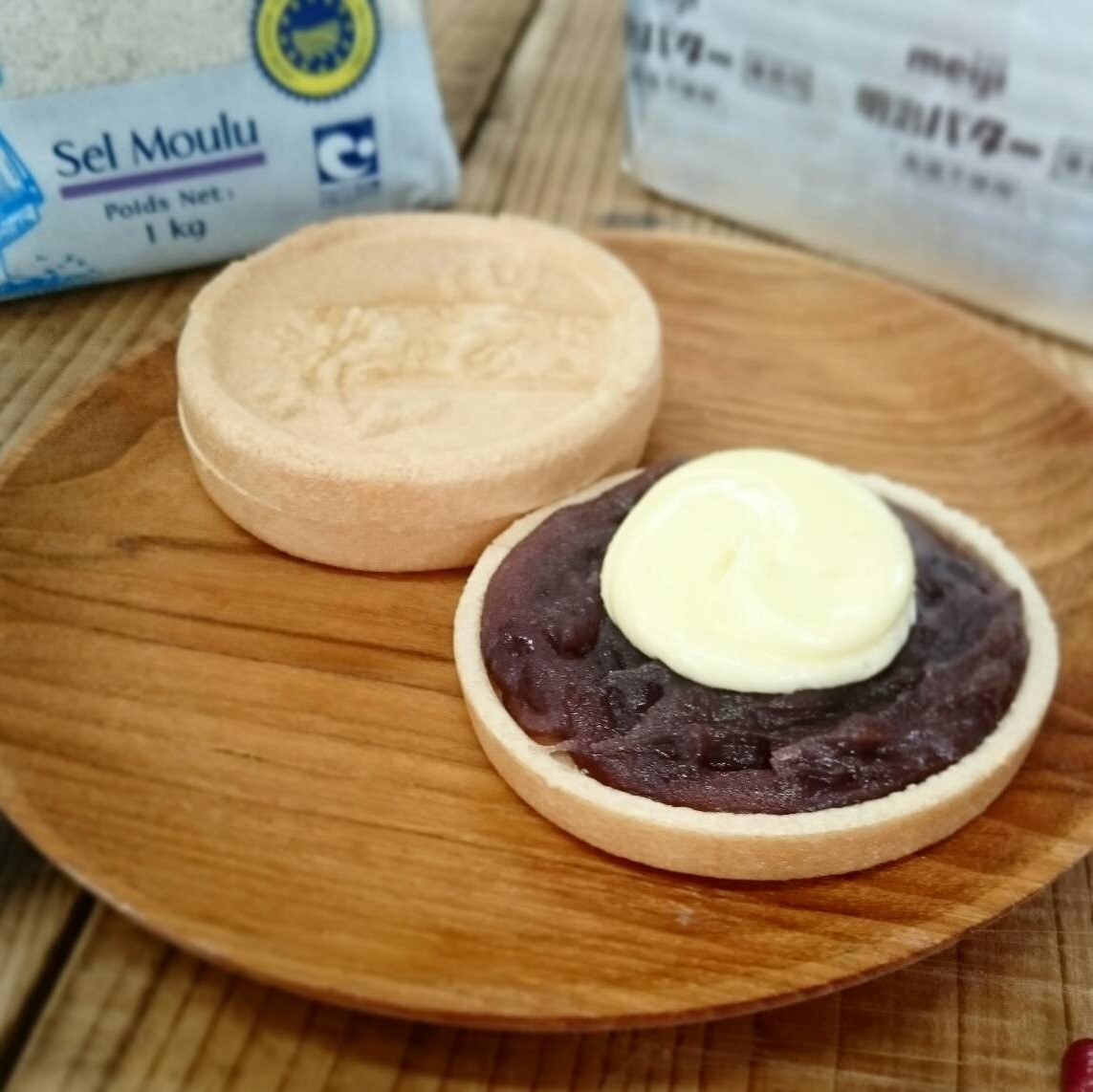 栄泉堂「バター最中」