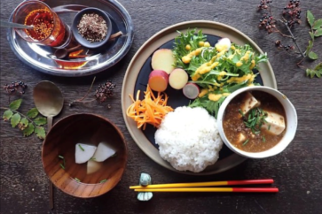 写真:ジビエと有機野菜が人気。いなべ市で暮らす家族の「雑貨と喫茶の店」