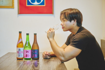 写真:華やかな日本酒や甘いゴボウを堪能。YouTuberだれウマさんが佐賀を訪問