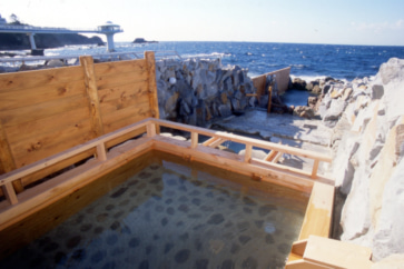 写真：日本三古湯も三美人の湯も。温泉の国、和歌山で湯と食に癒される