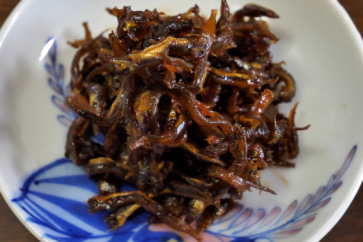 写真:兵庫の郷土料理「イカナゴのくぎ煮」漁期がたった1日になり消滅の危機に
