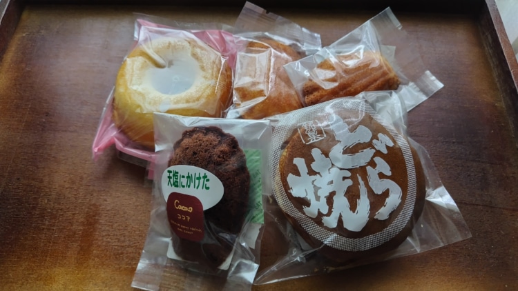 とらや菓子司の贈答用洋菓子