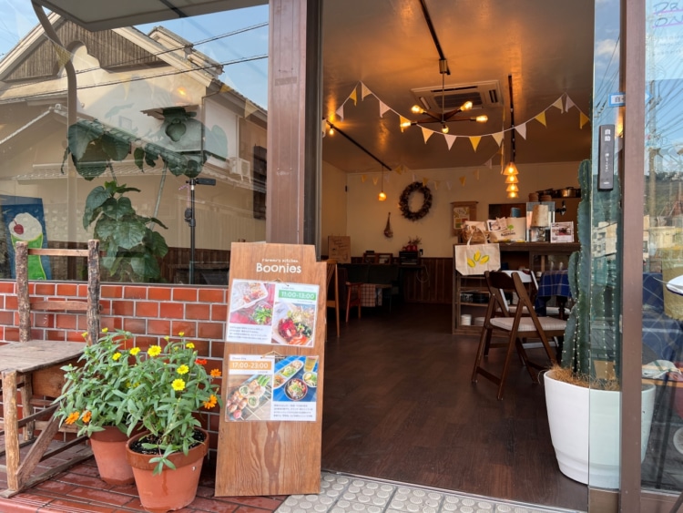 お店の入り口風景