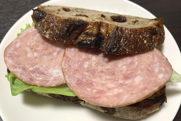 コッホサラミ（しっとりしたサラミ）